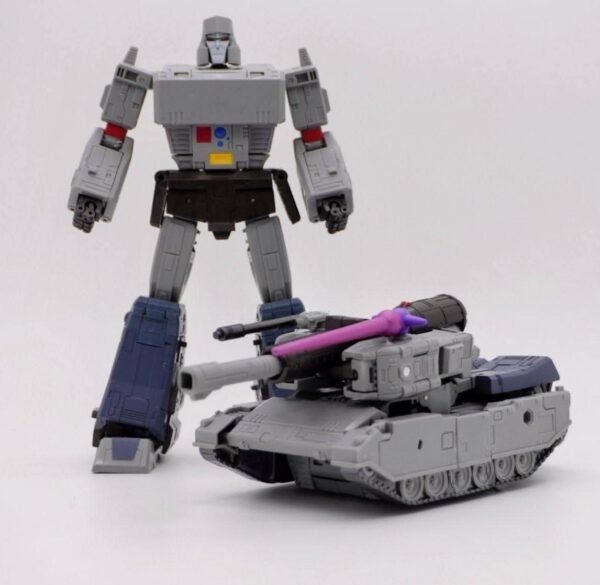 Transformers Megatron G1 KO 18 cm Transformable a Tanque Articulable