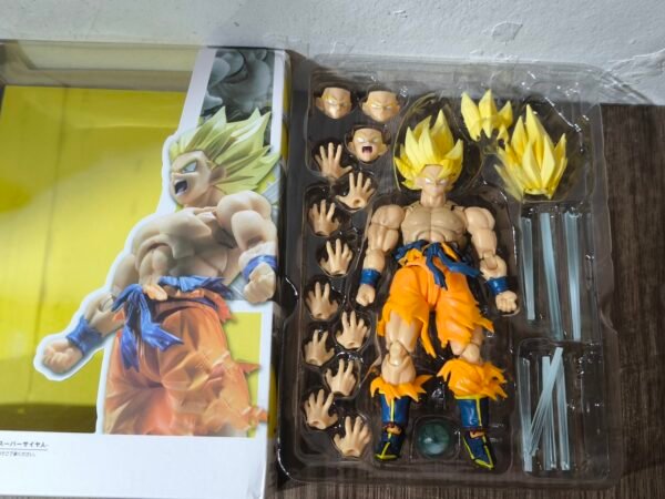 Sh figuarts Goku Sjj Legendario Bootleg