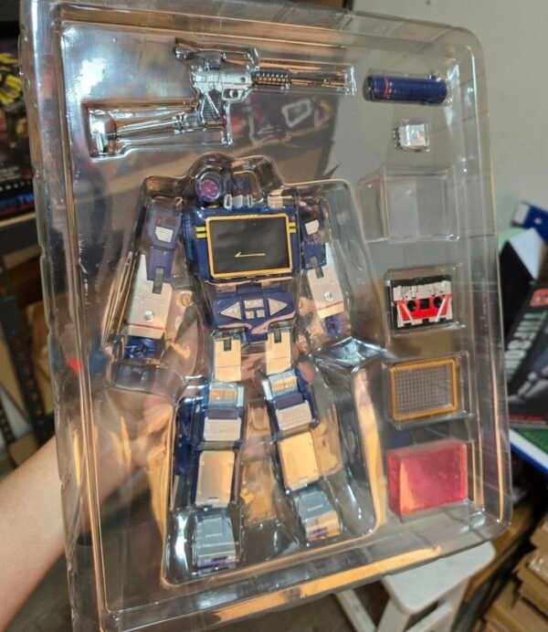 Figura Transformers Soundwave G1 con Laserbeak Combinable