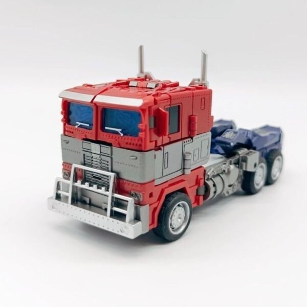Optimus Prime Commander Cybertron Baiwei